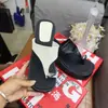 Sandalias de cuña de suela gruesa para playa para el verano de 2026, nuevo estilo para usar con faldas, chanclas de tacón alto para mujeres petite