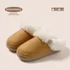 Conejo Travieso 2026 invierno exterior e interior antideslizantes TPR suela gruesa forro polar cálido algodón pantuflas para hombre y mujer