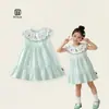 Verano 2026 Nuevo Vestido de Pastel Bordado Color Menta Dopamina Cuello de Muñeca Vestido para Niñas Ropa Infantil Al por Mayor