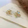 Brincos de Folha de Bordo com Recortes Cristalinos Retrô para Mulheres, Luxo Acessível de Nicho, Elegantes de Alta Qualidade, Brincos Atmosféricos, Brincos Únicos e Bonitos