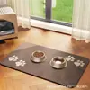 Alfombrilla Sencilla para Alimentar Gatos y Perros, Resistente a Manchas, Resistente al Desgaste, Absorbente de Agua, Antideslizante, Fácil de Cuidar, Alfombrilla para el Suelo, Alfombrilla Doméstica Antisalpicaduras y Antiorina