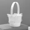 Casamento no Estilo Ocidental, Laço de Luxo, Decoração Sonhadora, Florista Suave Espalhando Flores, Elegante Cesta de Flores Exquisita Feita à Mão