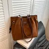 Bolso Tote Retro de Gran Capacidad para Mujer 2025 Otoño Nuevo Elegante Moderno Moda Lujo Accesible Estilo Extranjero Bolso de Hombro Único Cruzado