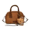 Bolso pequeño de gamuza de alta gama con estampado de leopardo para mujer, nuevo bolso cruzado Otoño/Invierno 2026, bolso tipo almohada de mano súper popular