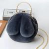 Bolso de peluche para mujer, bandolera portátil de princesa, bolso de peluche de piel sintética, nuevo estilo, bolso con cadena y orejas de conejo a juego.