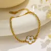 Pulseira de aço inoxidável estilo INS europeu e americano banhada a ouro 18k pulseira de flor pulseira de aço inoxidável flor de frítila branca cinco folhas