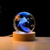 Bola de cristal transfronteiriça 3D esculpida em madeira base luminosa luz noturna ornamentos de mesa de escritório presentes para estudantes atacado
