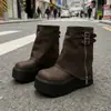 Botas curtas de perna larga para mulheres baixinhas, botas curtas de sola grossa que aumentam a altura, novas botas estilo Martin vintage nicho britânico outono/inverno 2025