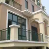 Grades de Ferro Espessadas Feitas Sob Medida para Áreas Residenciais, Fábricas, Vilas, Pontos Turísticos, Lagos, Jardins e Muros de Pátio; Guarda-corpos Espessos de Aço Galvanizado à Prova de Ferrugem