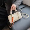 Bolsa pequena de alta qualidade feminina 2025, nova bolsa transversal multifuncional, bolsa quadrada pequena portátil e moderna, bolsa transversal simples e elegante