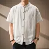 Camisa de manga corta arrugada con cuello mao estilo chino para hombre, camisa casual simple texturizada holgada de moda para verano para hombre