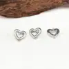 Clavo de Oreja de Titanio F136 Rosca Interna Hueco Amor Luna Círculo Clavo de Oreja Aleación de Titanio G23 Joyería para Perforación Corporal Humana