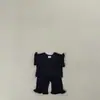 Ropa Infantil Estilo Coreano Nueva Ropa de Verano para Niños Pequeños y Medianos y Niñas con Mangas Voladoras Lindas Conjunto Versátil de Dos Piezas
