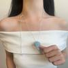 Collar Racimo de Uvas 2025 Nuevo Temperamento Lujo Ligero Cadena Clavicular Simple Nicho Versátil Collar de Mujer de Alta Gama