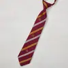 Corbata Oscura Estilo Japonés para Hombre Camisa Rayada Uniforme Jk Decoración de Uniforme Escolar Estilo Universitario Estudiante Femenina Retro Coreano Atada a Mano