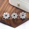 Venta al por mayor al contado de girasol Super Flash, botón de cobre y circonita, abrigo, botón cosido a mano, accesorios de joyería DIY