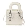 Bolso Cuadrado Pequeño Nuevo con Patrón de Diamantes Rosas 2026 para Mujer, Bolso Cruzado Versátil, Bolso de Hombro de Lujo Ligero de Nicho, Bolso de Moda Tendencia