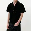 Camiseta Casual de Manga Curta com Gola de Terno Botões e Retalhos Estilo Retro Americano para Homens, Tendência Versátil Design Personalizado Camiseta Tendência para Casais