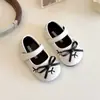 Zapatos de Cuero Estilo Fragancia Pequeña para Bebés Niñas Pequeñas 2025 Primavera Otoño Nuevos Suela Suave Lazo Dulces Zapatos de Princesa Zapatos Individuales para Niños Pequeños