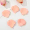 Color Macarrón Tela No Tejida Pétalos Simulados Pétalos de Rosa de Seda Boda Fiesta Celebración Accesorios Decorativos de Mano