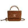 Bolso Pequeño de Cadena de Gama Alta para Mujer, Bolso Mini de Nicho, Lujo Ligero, para Viajar, Bordado Pequeño de Bola Dorada, Acolchado, Bolso Cruzado, Bolso para Niños