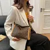 Bolso de axila de moda para mujer, nuevo modelo 2026, bolso tipo almohada de nicho de alta gama, bolso de hombro cruzado para mujer, bolso tote moderno para mujer