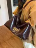 Bolso Bandolera Ancho de Hombro Retro Otoñal Transfronterizo para Mujer 2025 Bolso Tote Retro Casual Bolso de Hombro Versátil para Viajes