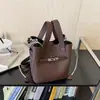 Bolsa Feminina Transfronteiriça 2025 para o Dia a Dia, Elegante e Estilosa, de Ombro, Axila, Alto Valor, Grande Capacidade, Bolsa tipo Saco de Ombro Transversal