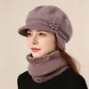 Gorro de invierno para mujer, mujer mayor, forrado de polar, cálido, gorro de lana tejido, gorro para mujer de mediana edad y mayor, gorro con orejeras de pico forrado de polar