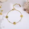 Pulsera 100 Europea y Americana Acero de Titanio Color Oro de 18k Libre de Color para Mujer Simple Versátil Elegante Ins Moda Personalizada Joyería de Mano