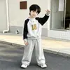 Conjunto de sudadera casual de primavera y otoño para niños, nuevo conjunto de dos piezas moderno y genial 2026 para niños y niñas