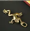 Pingente de Sapo Pequeno de Latão Pingente Criativo de Sapo Pingente de Chaveiro de Sapo Pequeno Saltitante Acessórios de Ferramentas DIY Barraca Pequenos Objetos de Bronze