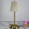 Luminária de Mesa Recarregável Plissada Nórdica Decoração de Quarto Atmosfera Moderna Simples Luminária de Mesa Estilo Europeu Quarto Principal Cabeceira Luz Noturna