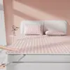 Categoría a Grado Materno e Infantil Set de Tres Piezas de Colchoneta de Látex de Seda de Hielo Verano Sábana Ajustable Dormitorio Estudiante Colchoneta Acondicionada Transpirable