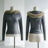 Camiseta Slimming Manga Longa Patchwork Fofa com Capuz 2026 Outono/Inverno Estilo Casual Harajuku Top Camiseta com Botão Spicy Girl
