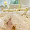Ins juego de ropa de cama de cuatro piezas de algodón puro engrosado cepillado estampado floral pequeño otoño e invierno sábana de cama de algodón puro funda de edredón faldón de cama juego de tres 3 o cuatro 4 piezas