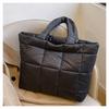 Bolso de Mano Minimalista Fresco y Elegante Transfronterizo 2026 Otoño e Invierno Nuevo Versátil Estilo Coreano Bolso de Hombro Bajo el Brazo Tote