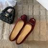 Zapatos Bajos Versátiles de Estilo Francés de Moda para Mujer con Punta Redonda y Hebilla Cuadrada, Suela Suave de Gamuza, Planos