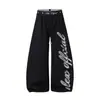 Calça de moletom estilo americano com estampa de letras, cós duplo, blocos de cor, barra curva, unissex, versátil, solta, perna larga, com caimento, adequada para dançar e uso casual