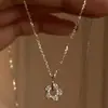 Collar de Flor de Diamante Brillante Estilo Japonés Girly de Lujo Ligero para Mujer, Cadena de Clavícula Sencilla Elegante Exquisita de Acero de Titanio de Nicho que No se Desvanece