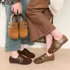 Sapatos rasos de couro legítimo com fivela, estilo Birkenstock feminino, nova coleção outono 2026, mocassins casuais de sola macia