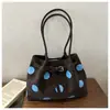 Bolsa de Ombro Texturizada Grande de Bolinhas Criativa Fresca e Simples para Mulheres 2026 Casual Nova Elegante Moda Bolsa de Braço