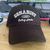 Nueva Gorra de Béisbol Bordada con Letras Americanas para Primavera y Verano Unisex Ala Ancha Moderna Versátil Hace que la Cara se Vea Más Pequeña Gorra Plana de Pareja