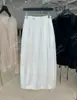 [Recomendación Destacada] Falda de Algodón Pima Yuran 26 Nuevo Estilo Otoño Temprano con Pliegues Irregulares, Corte al Bies, Estampado Floral y Silueta Globo