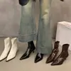 Botas de tornozelo de salto alto, bico fino, estilo francês para mulheres, nova coleção primavera/outono 2025, botas de caimento justo para o inverno, botas de tornozelo estilo coreano