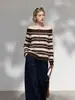 Suéter de punto de manga larga off-the-shoulder para mujer, nuevo estilo coreano de otoño, top tipo jersey a rayas con bloques de color