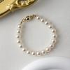Colar Elegante e Sofisticado de Pérolas de Cristal Estilo Coreano com Fecho Magnético e uma Corrente de Pérolas Versátil e Exquisita