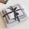 Juego de Ropa de Cama de Algodón Lavado de Cuatro Piezas Marca Antarctic para Uso Doméstico, Funda de Edredón Doble, Juego de Sábanas de Tres Piezas para Dormitorio de Estudiante