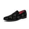 Zapatos de talla grande para hombre de comercio exterior 38-47 tamaño zapatos de guisante con pedrería zapatos de cuero pequeños británicos para hombre zapatos de cuero para hombre
