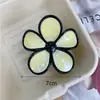 Pinza para el pelo con flores de bloqueo de color de nicho versión coreana 2025 Nuevo estilo fluido color caramelo simple para moño en la parte posterior de la cabeza Pinza de tiburón para mujer